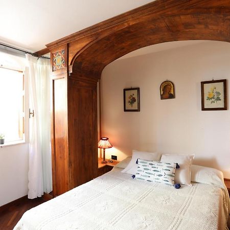 טאורמינה Porta Catania & Duomo Cozy Apartment מראה חיצוני תמונה