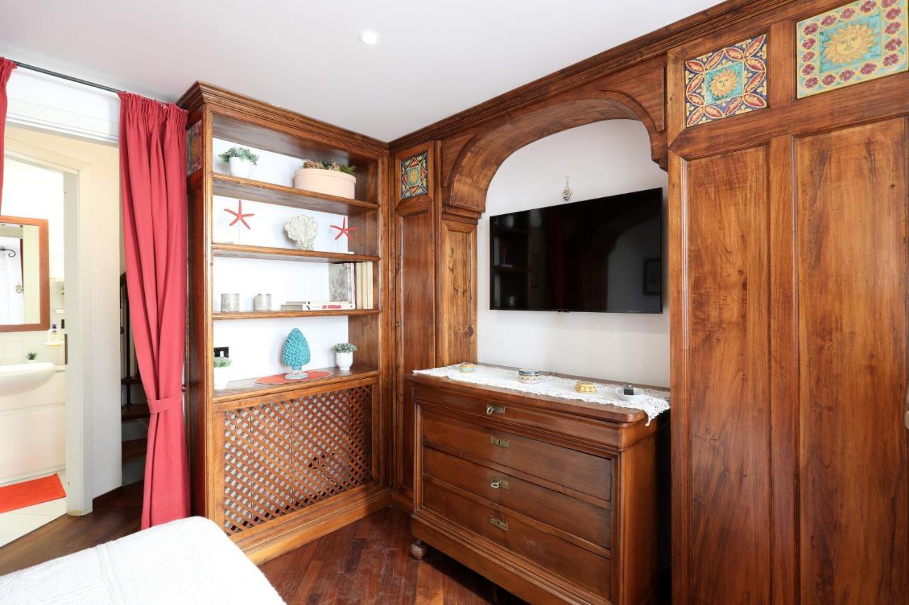 טאורמינה Porta Catania & Duomo Cozy Apartment מראה חיצוני תמונה